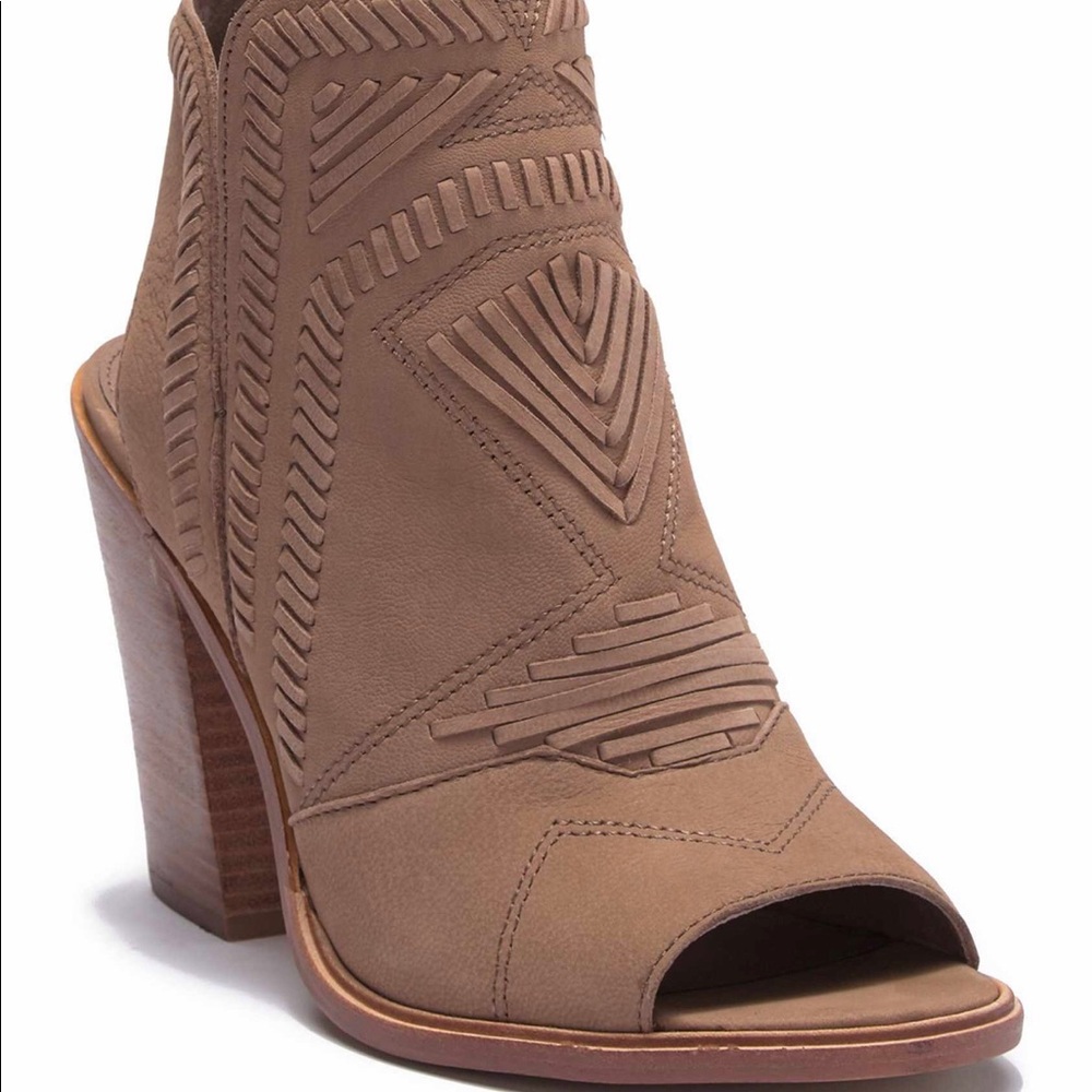 Vince Camuto Karinta Block Heel Bootie